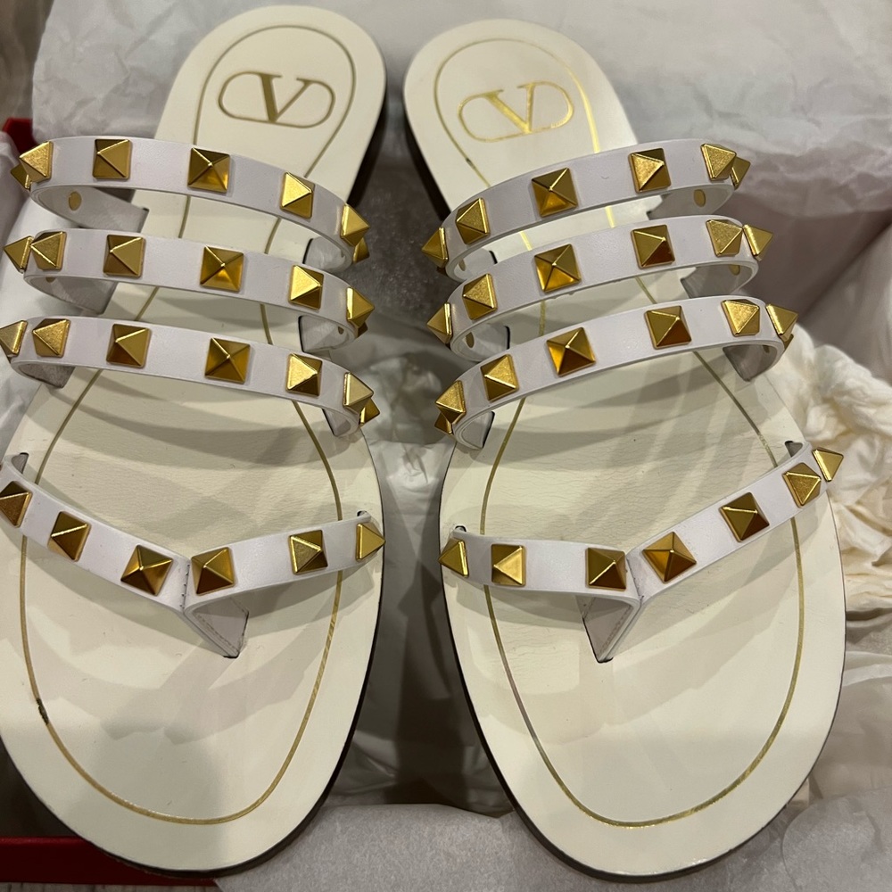 Valentino Rockstud flat sandal
